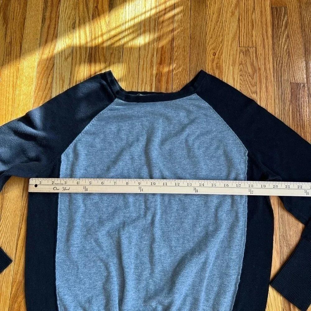 Black and grey knit top - Picture 3 of 7